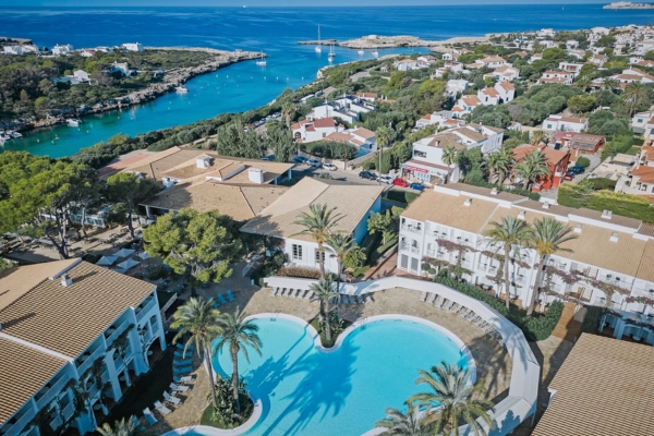 Offerta Last Minute - Esplora il Paradiso a Minorca con l'Offerta Searesort Prinsotel La Caleta di Francorosso