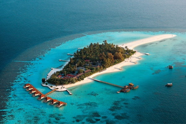 Offerta Last Minute - Esperienza Paradisiaca alle Maldive: Bravo Premium Maayafushi con Wow Viaggi - Offerta Bravo