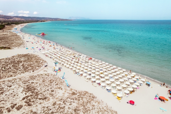 Esperienza Paradisiaca a Budoni: Valtur Sardegna Baia Dei Pini Resort con Wow Viaggi